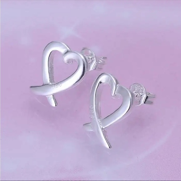 Heart Silver Stud Drop Earrings NEW - Picture 1 of 2